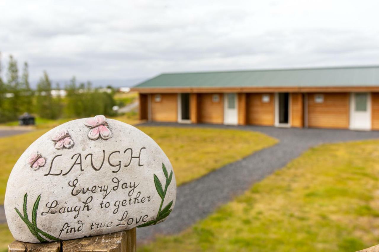 Guesthouse Fludir - Grund Eksteriør billede